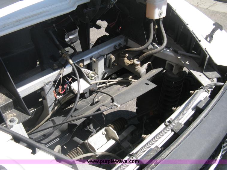 image for item B8103 2007 Bobcat 2200 utility vehicle