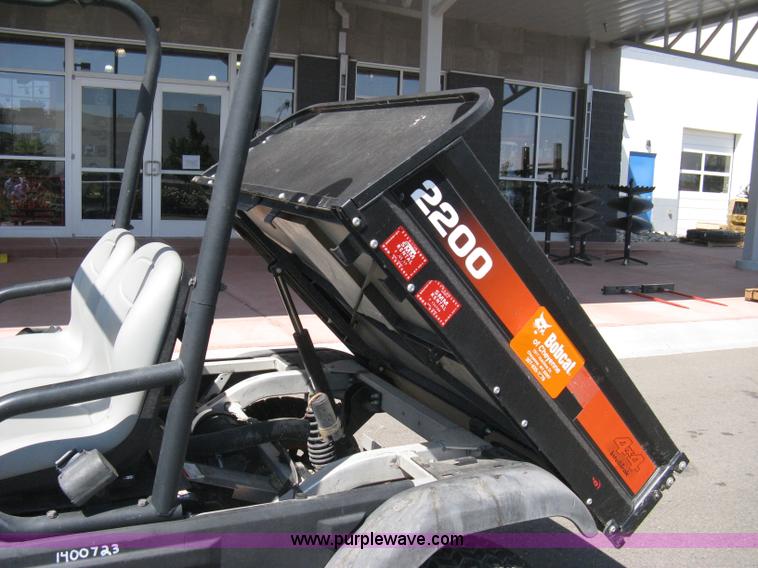 image for item B8103 2007 Bobcat 2200 utility vehicle