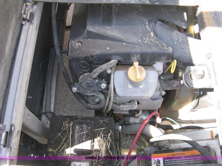 image for item B8103 2007 Bobcat 2200 utility vehicle