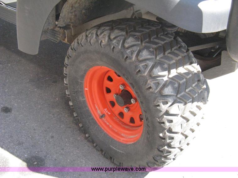 image for item B8103 2007 Bobcat 2200 utility vehicle