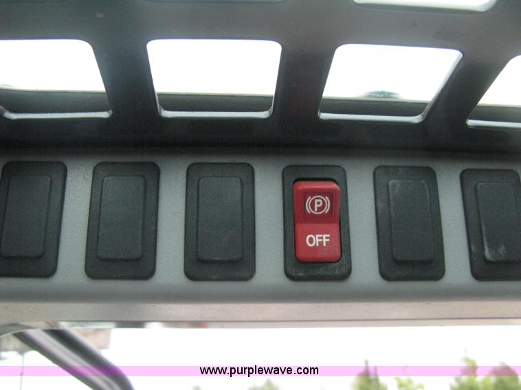 image for item B8107 2010 Bobcat S150 skid steer