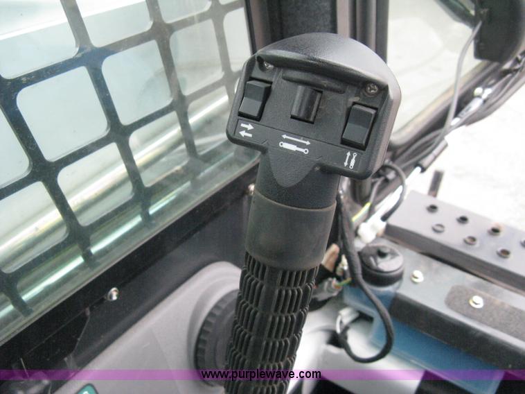 image for item B8107 2010 Bobcat S150 skid steer