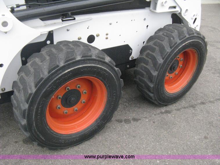 image for item B8107 2010 Bobcat S150 skid steer