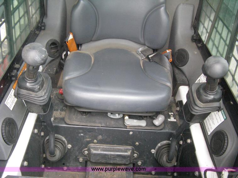 image for item B8108 2010 Bobcat S185 skid steer