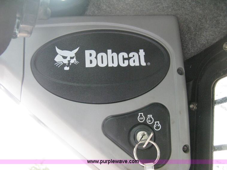 image for item B8108 2010 Bobcat S185 skid steer