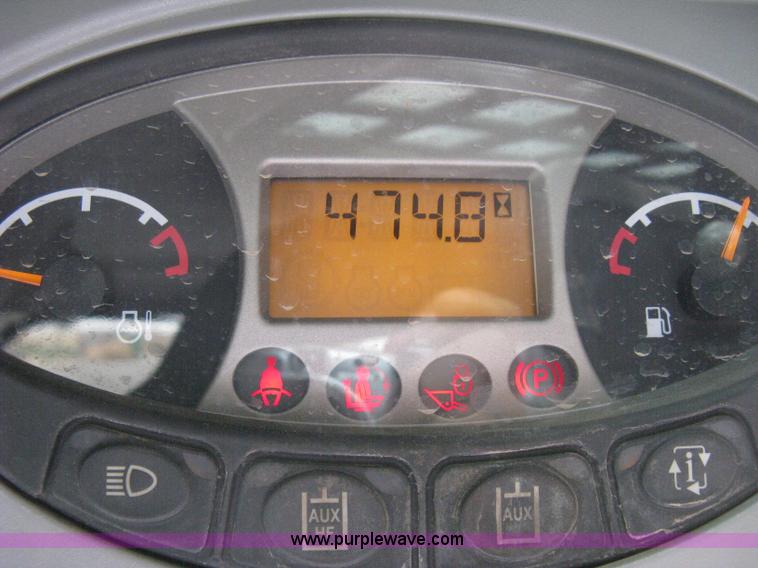 image for item B8108 2010 Bobcat S185 skid steer