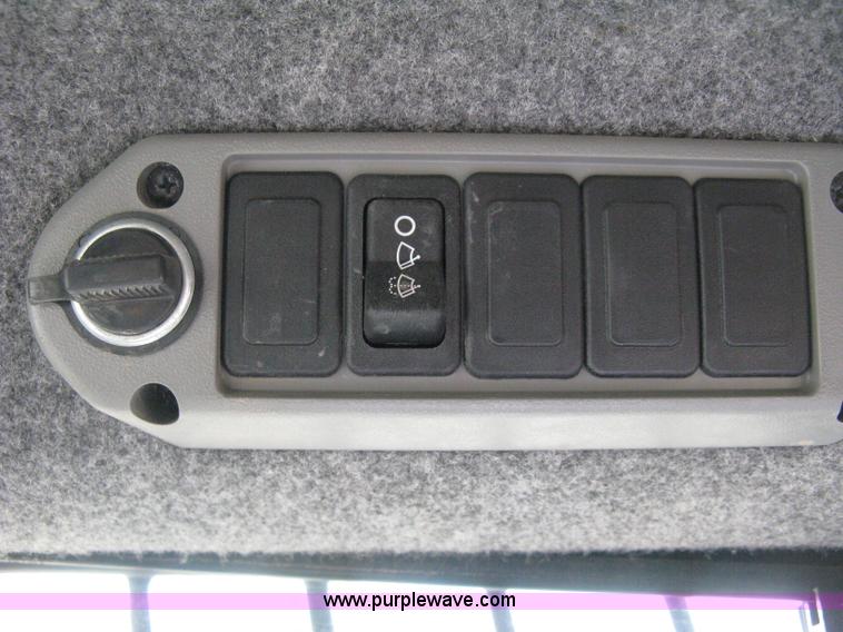 image for item B8108 2010 Bobcat S185 skid steer