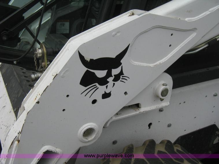 image for item B8108 2010 Bobcat S185 skid steer