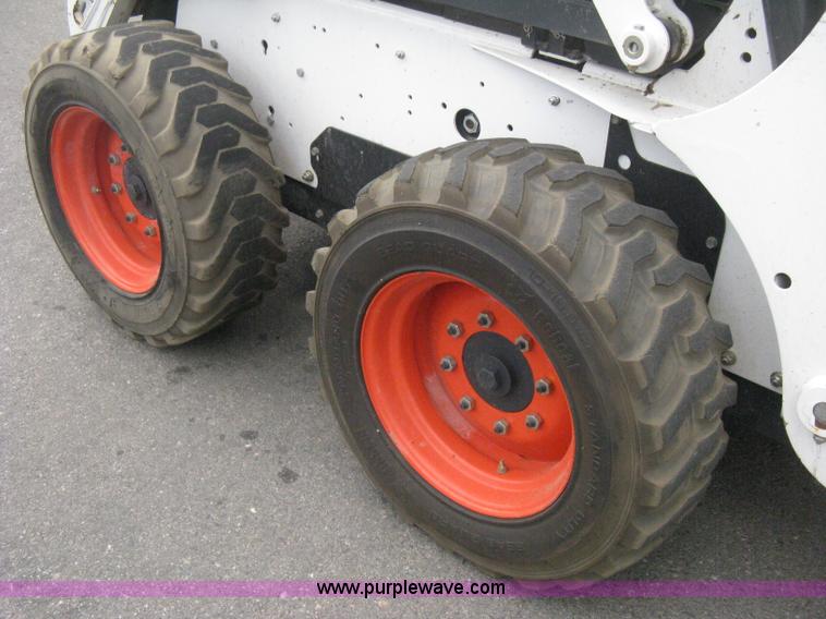 image for item B8108 2010 Bobcat S185 skid steer