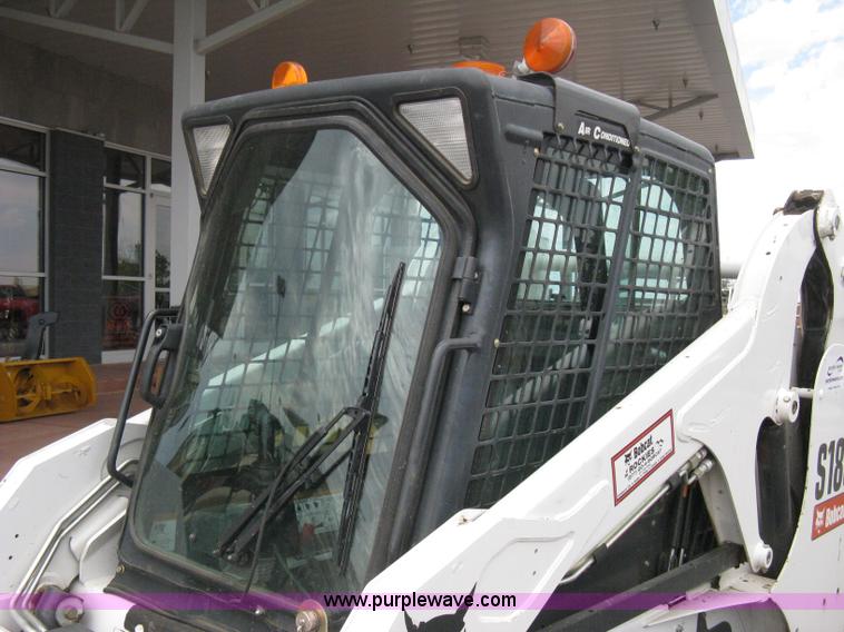 image for item B8108 2010 Bobcat S185 skid steer