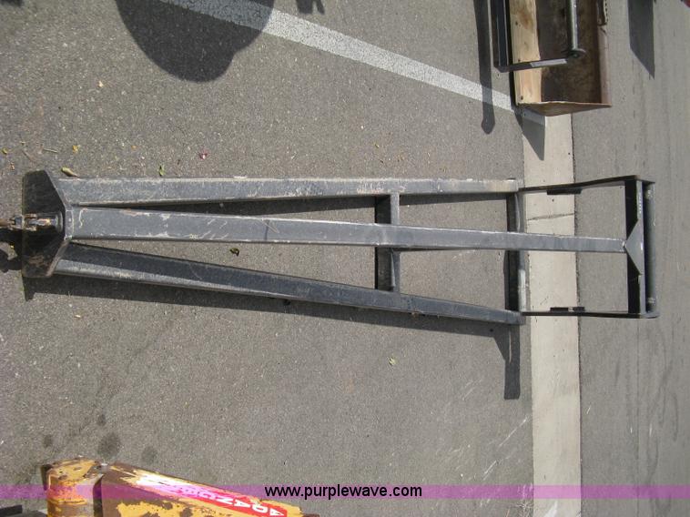image for item B8125 2003 Bobcat 12 truss boom