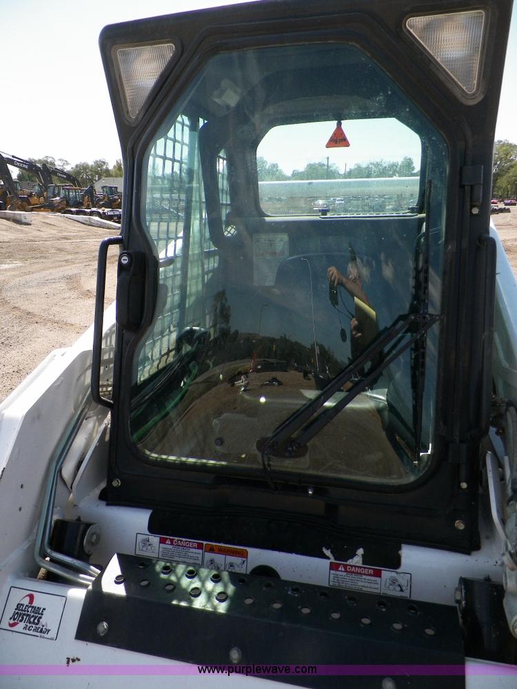 image for item B8310 2010 Bobcat S205 Turbo skid steer