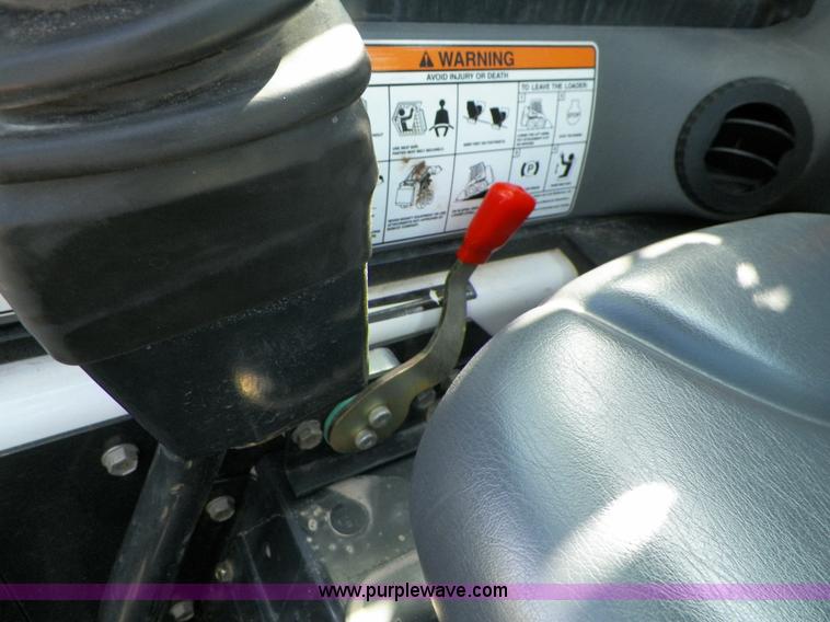 image for item B8310 2010 Bobcat S205 Turbo skid steer