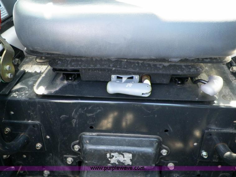 image for item B8310 2010 Bobcat S205 Turbo skid steer