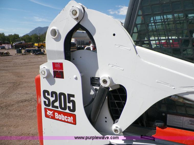 image for item B8310 2010 Bobcat S205 Turbo skid steer
