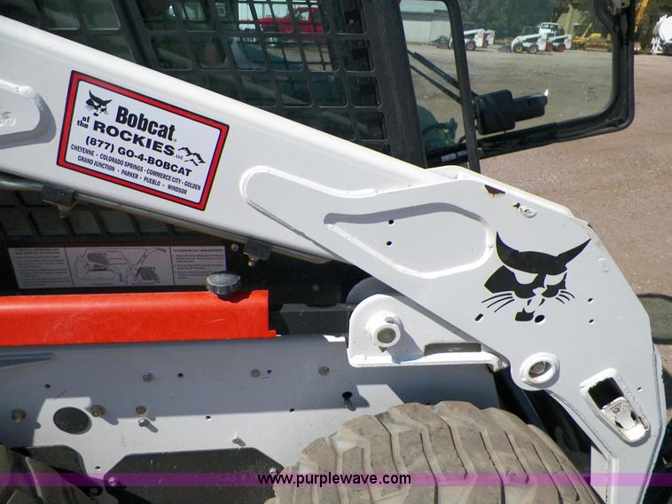 image for item B8310 2010 Bobcat S205 Turbo skid steer