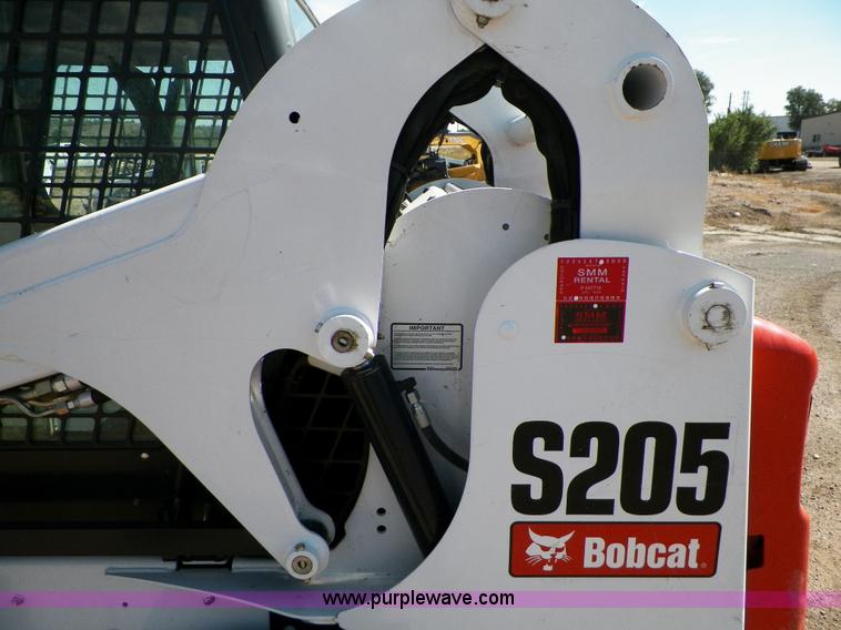image for item B8310 2010 Bobcat S205 Turbo skid steer