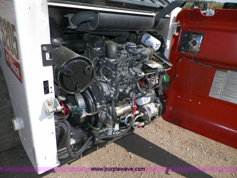 image for item B8310 2010 Bobcat S205 Turbo skid steer