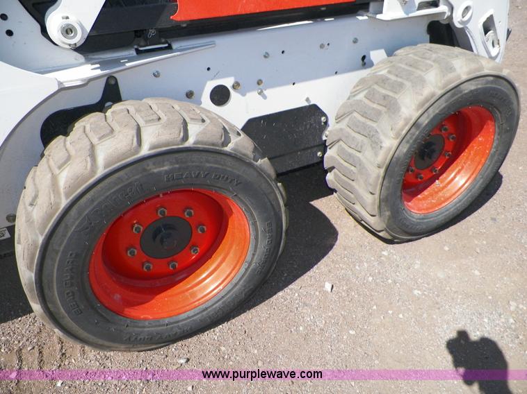 image for item B8310 2010 Bobcat S205 Turbo skid steer