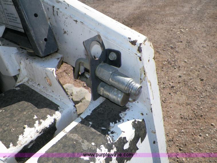 image for item B8311 2008 Bobcat 463 skid steer