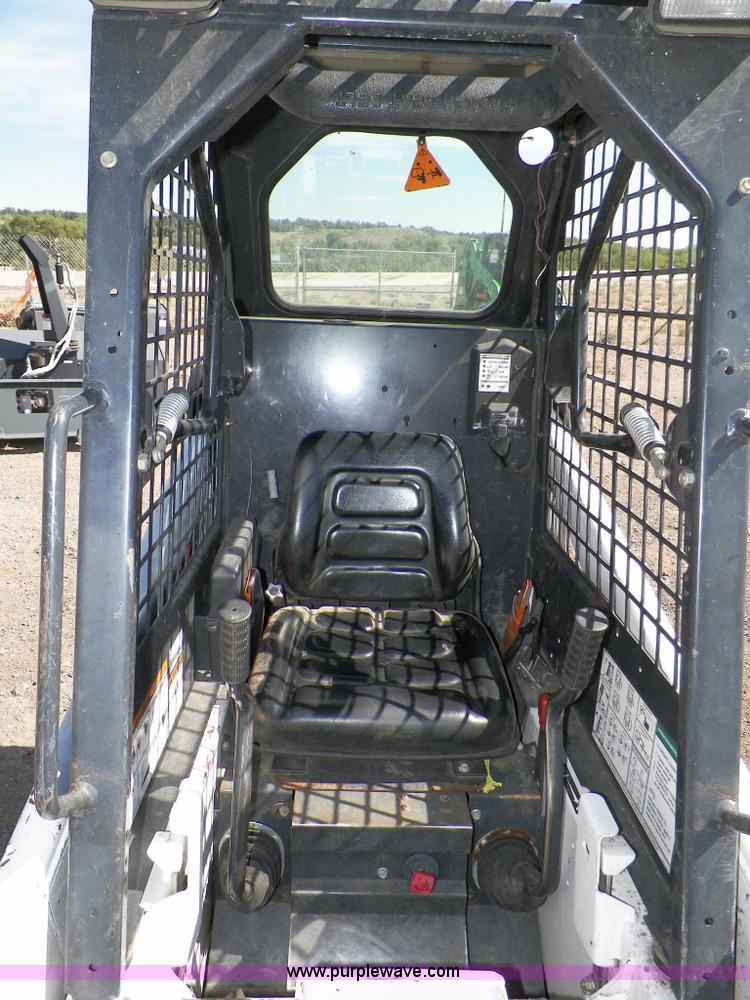 image for item B8311 2008 Bobcat 463 skid steer
