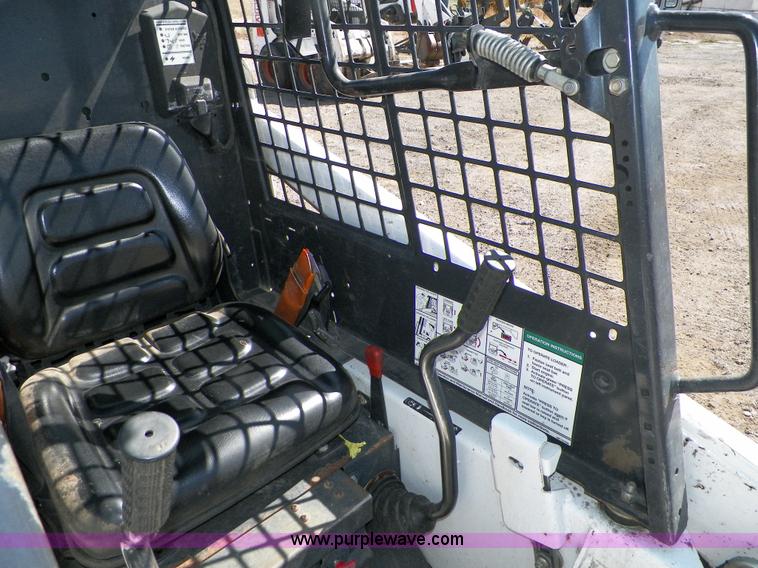 image for item B8311 2008 Bobcat 463 skid steer
