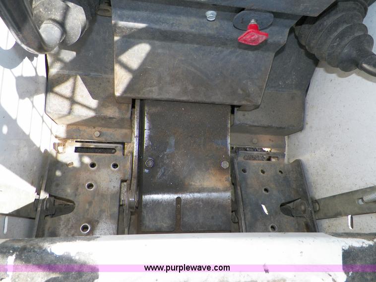 image for item B8311 2008 Bobcat 463 skid steer