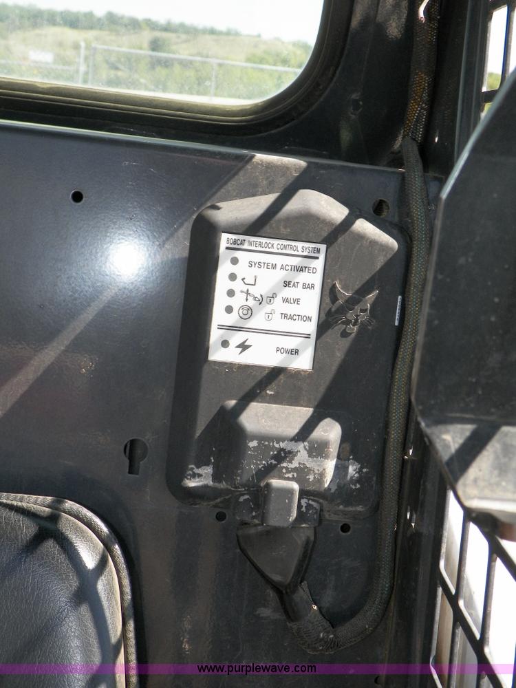 image for item B8311 2008 Bobcat 463 skid steer