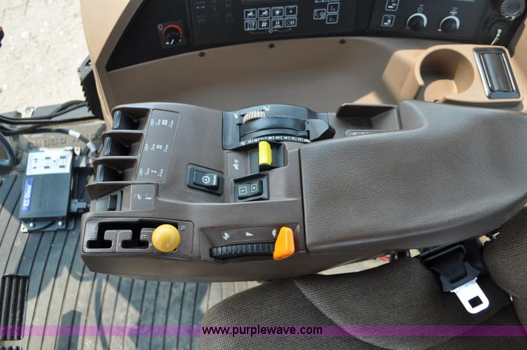 image for item A5982 2000 John Deere 8110 MFWD tractor