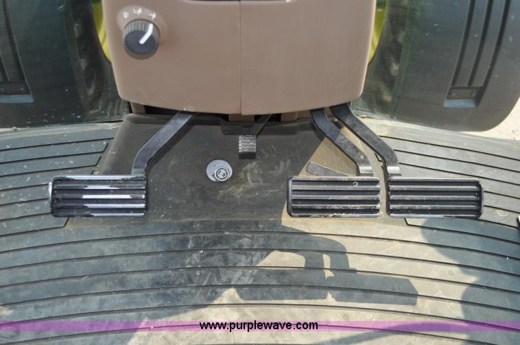 image for item A5982 2000 John Deere 8110 MFWD tractor