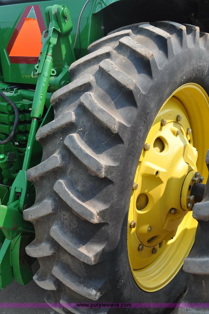 image for item A5982 2000 John Deere 8110 MFWD tractor