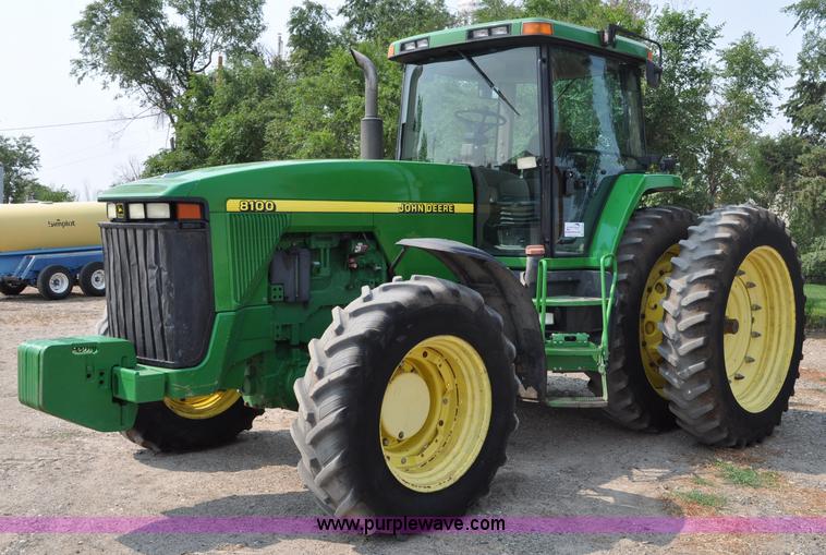image for item A5984 1997 John Deere 8100 MFWD tractor