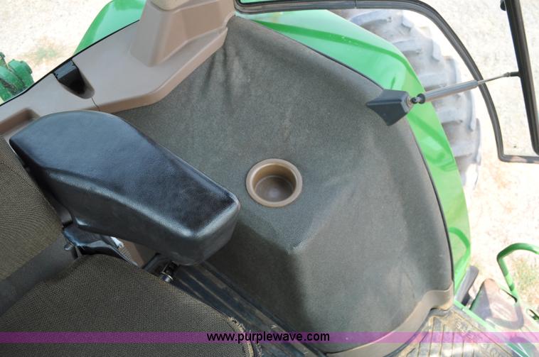 image for item A5984 1997 John Deere 8100 MFWD tractor