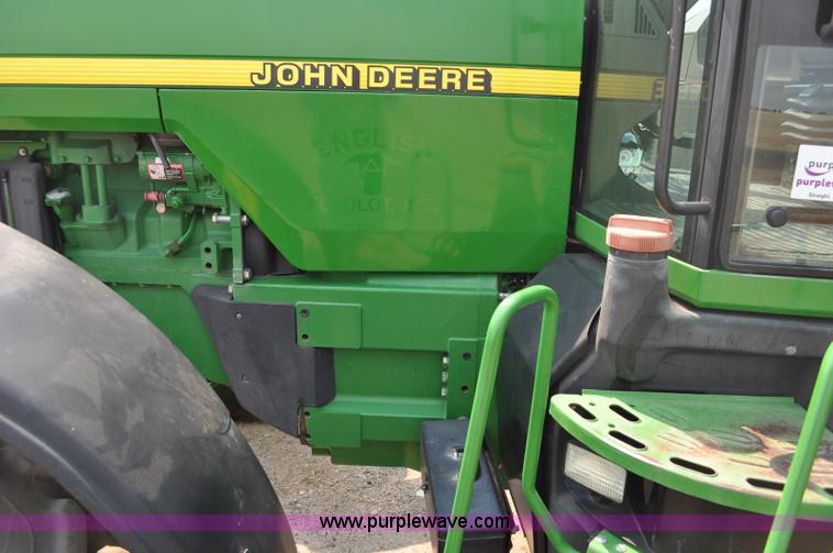 image for item A5984 1997 John Deere 8100 MFWD tractor