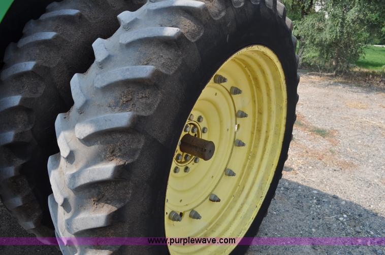 image for item A5984 1997 John Deere 8100 MFWD tractor