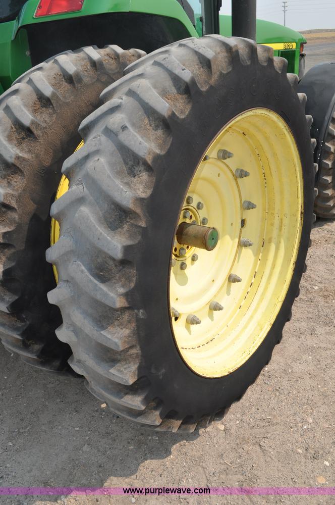 image for item A5984 1997 John Deere 8100 MFWD tractor