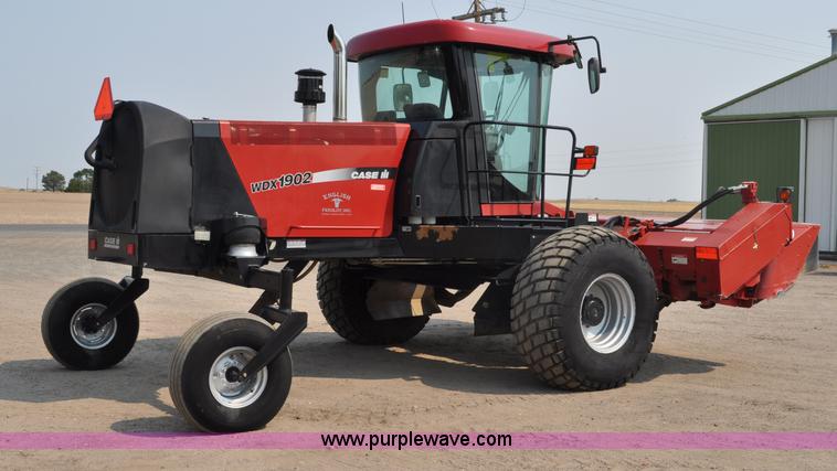 image for item A5985 Case IH WDX1902 self-propelled swather