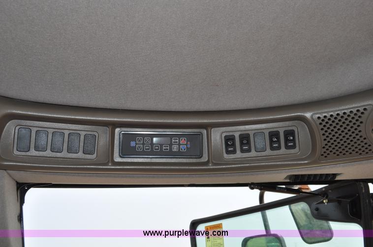 image for item A5985 Case IH WDX1902 self-propelled swather