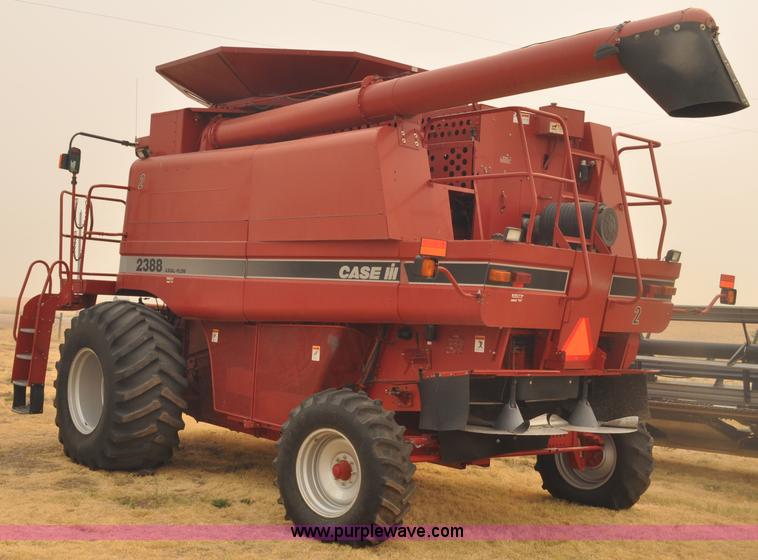 image for item A5989 2004 Case IH 2388 combine
