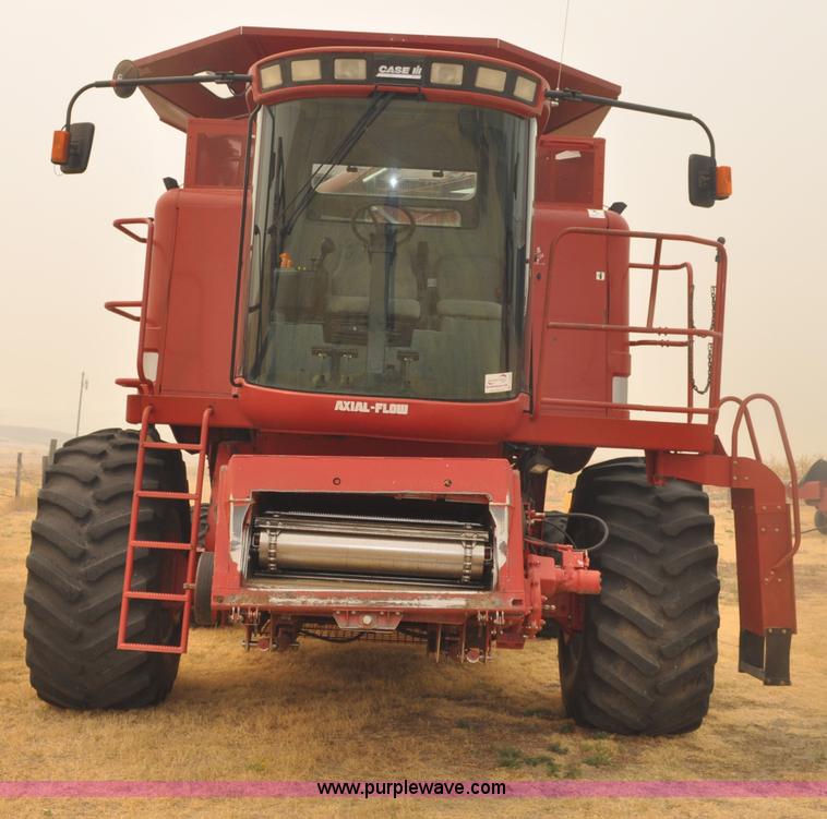 image for item A5989 2004 Case IH 2388 combine