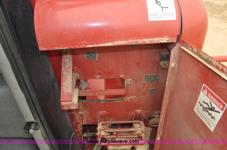 image for item A5989 2004 Case IH 2388 combine