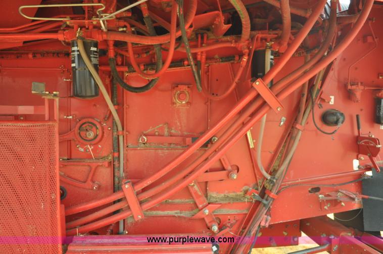image for item A5989 2004 Case IH 2388 combine