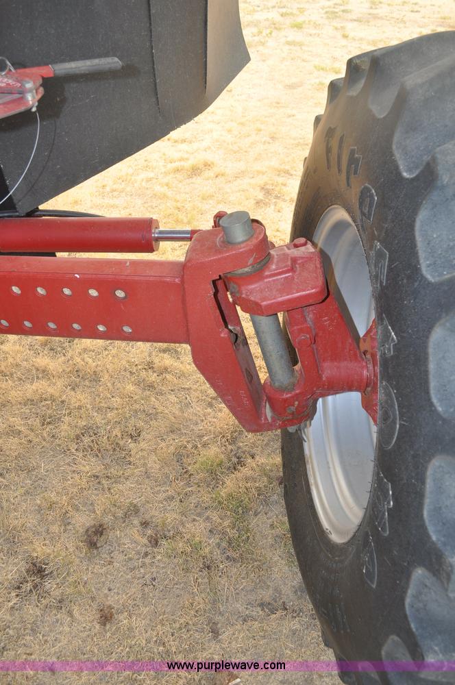 image for item A5989 2004 Case IH 2388 combine