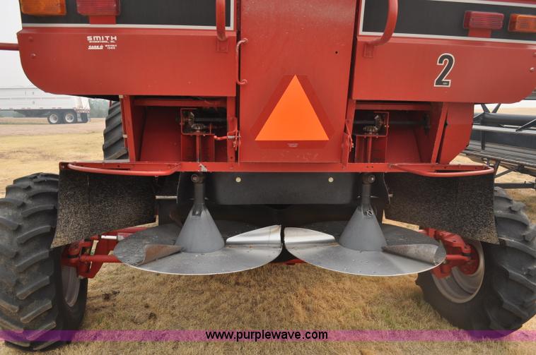 image for item A5989 2004 Case IH 2388 combine