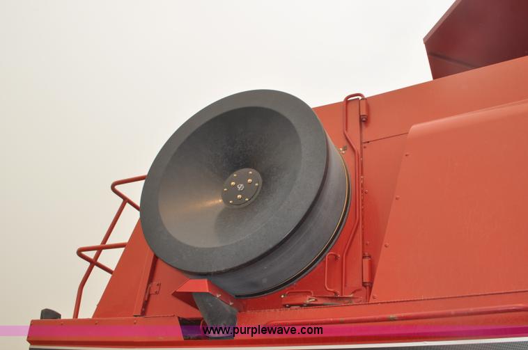image for item A5989 2004 Case IH 2388 combine