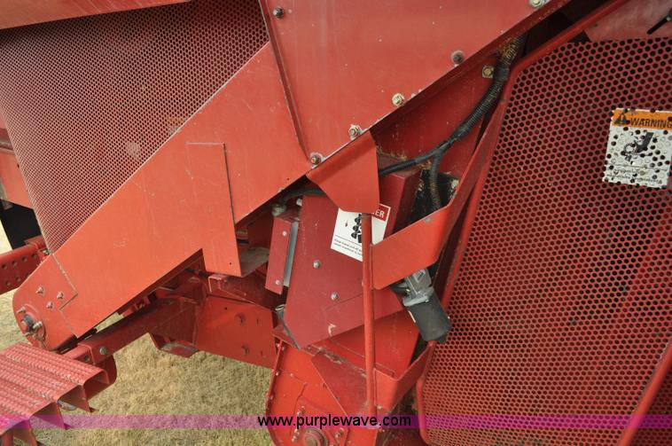 image for item A5989 2004 Case IH 2388 combine