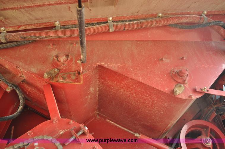 image for item A5989 2004 Case IH 2388 combine