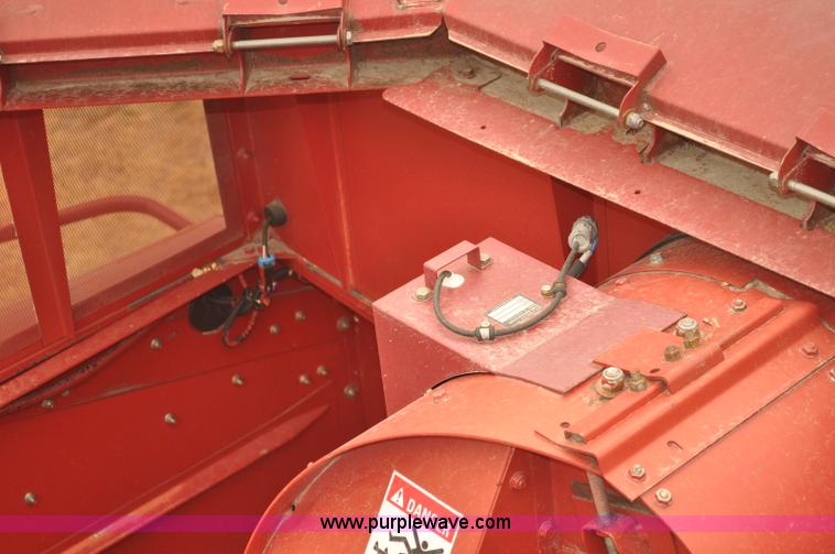 image for item A5989 2004 Case IH 2388 combine