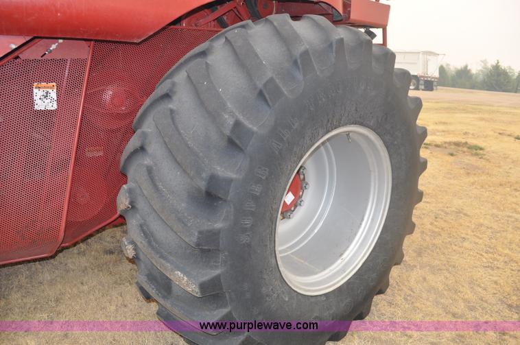 image for item A5989 2004 Case IH 2388 combine