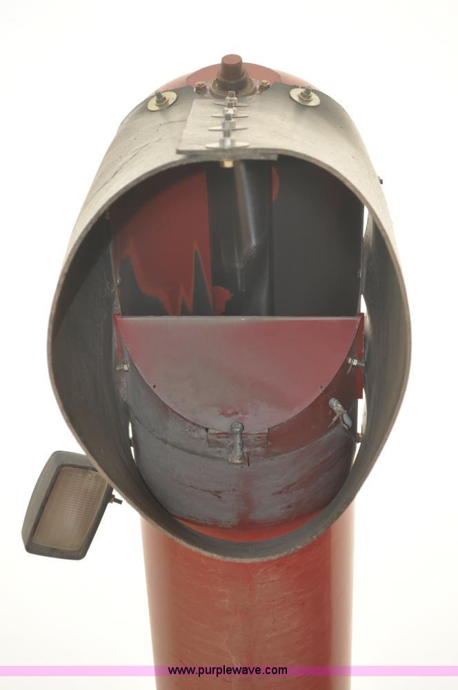 image for item A5989 2004 Case IH 2388 combine